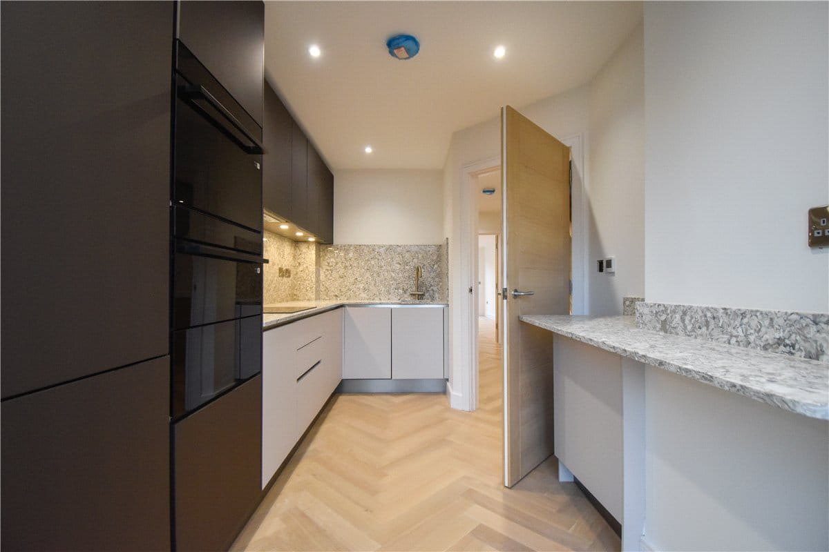 3 bedroom house, High Street, Chesterton CB4 - Available