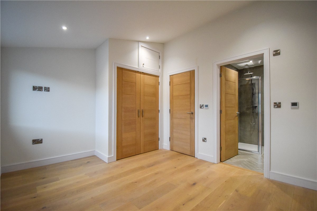 3 bedroom house, High Street, Chesterton CB4 - Available