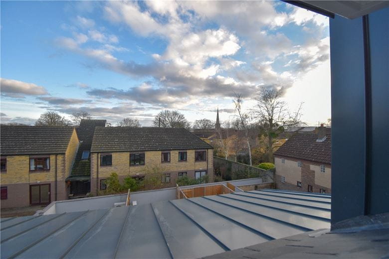 3 bedroom house, High Street, Chesterton CB4 - Available