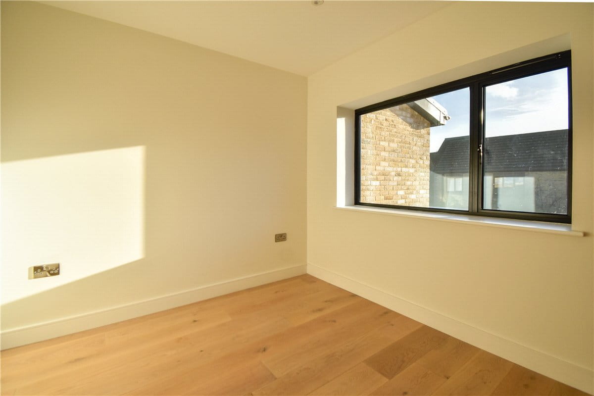 2 bedroom house, High Street, Chesterton CB4 - Available