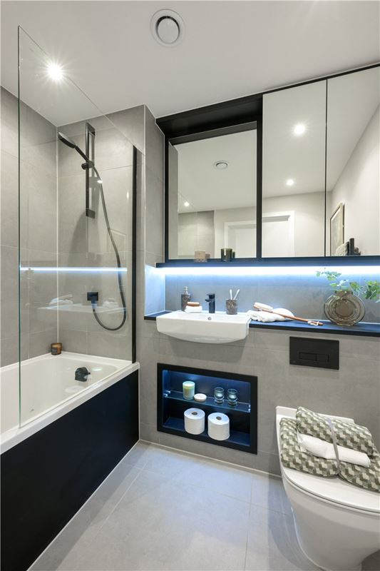 2 bedroom flat, Eddington Avenue, Cambridge CB3 - Available