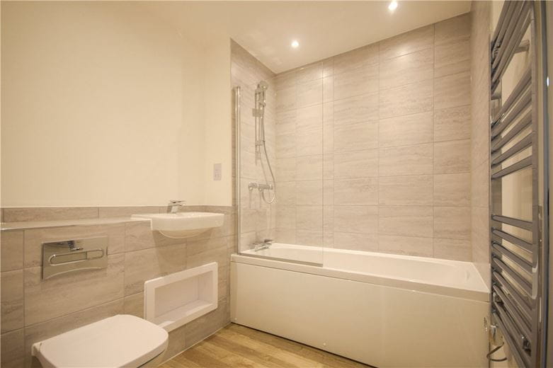 1 bedroom flat, Saffron Way, Cherry Hinton CB1 - Available