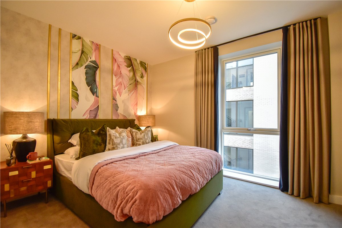 2 bedroom flat, Knights Park, Eddington CB3 - Available