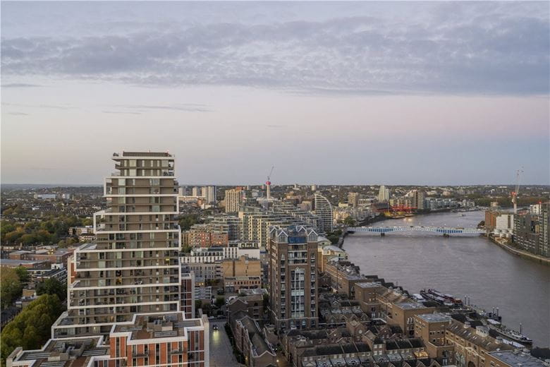 1 bedroom flat, York Road, London SW11 - Available