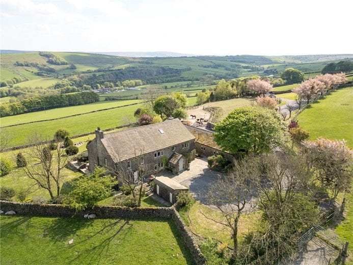 5 bedroom house, Lothersdale, Keighley BD20 - Available