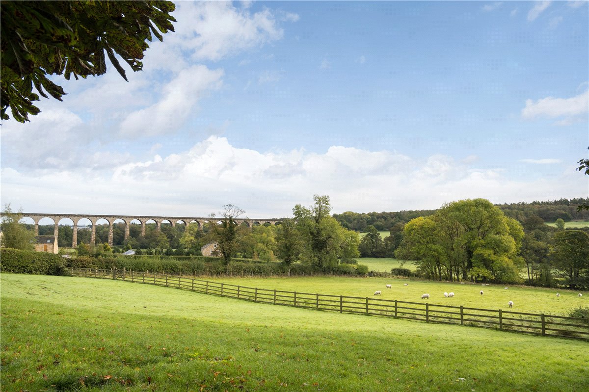 7 bedroom house, Fulwith Grange, Fulwith Mill Lane HG2 - Sold