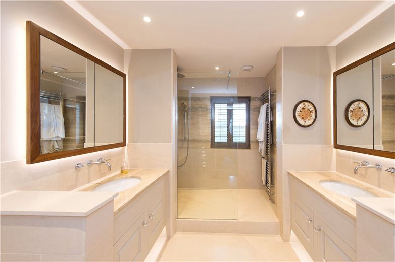 5 bedroom house, Fulwith Mill Lane, Harrogate HG2 - Available