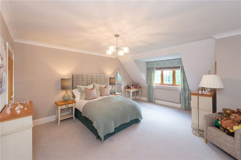 5 bedroom house, Fulwith Mill Lane, Harrogate HG2 - Available