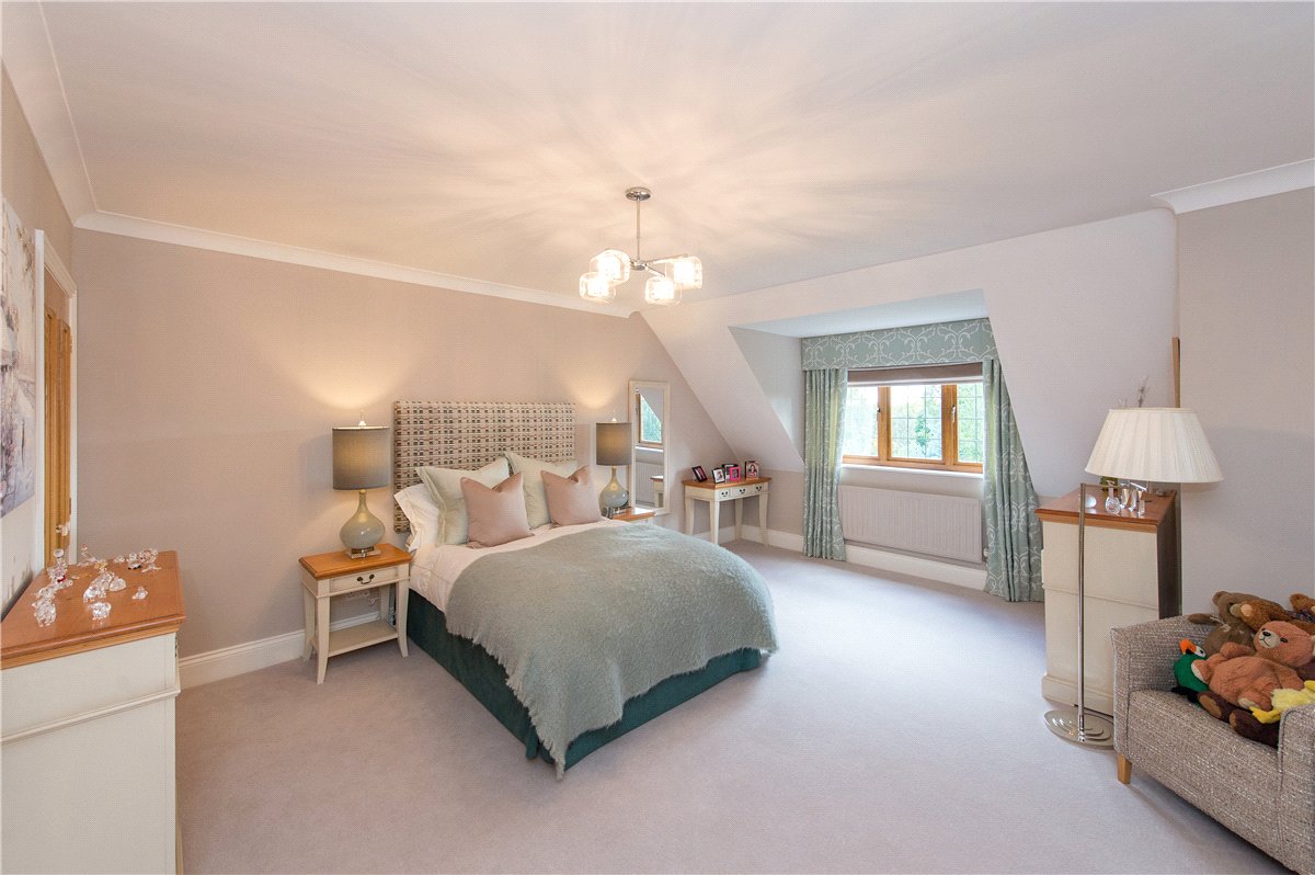 5 bedroom house, Fulwith Mill Lane, Harrogate HG2 - Available