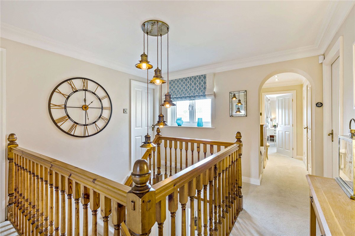 5 bedroom house, Walton Station Lane, Wakefield WF2 - Available