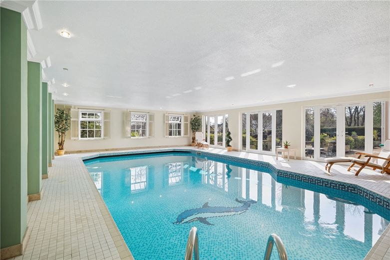 6 bedroom house, Crag Lane, Huby LS17 - Available