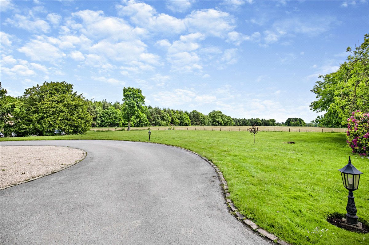 2 bedroom flat, Moor Park, Beckwithshaw HG3 - Available