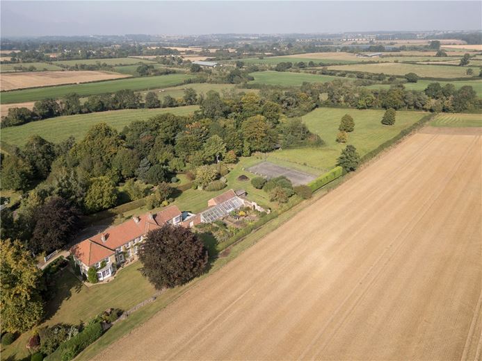 6 bedroom house, Near Bishop Monkton, North Yorkshire HG4 - Available