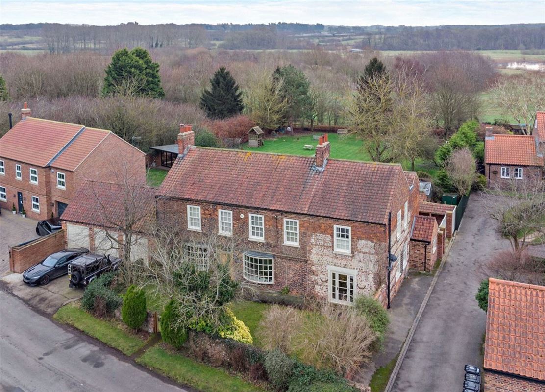 5 bedroom house, Flaxby, Near Knaresborough HG5 - Sold