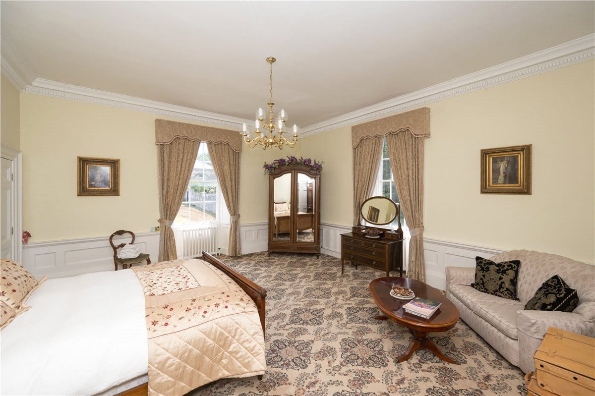  House, Wadworth, Doncaster DN11 - Available