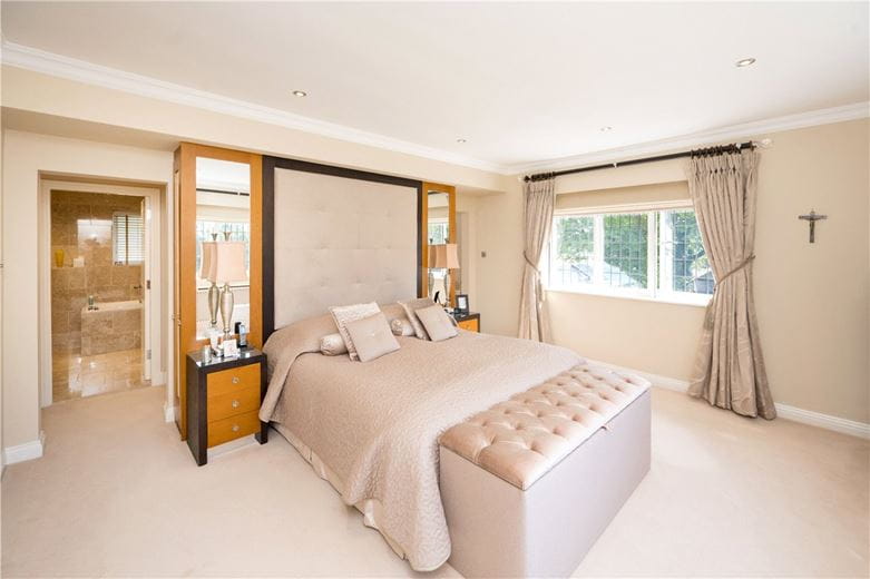 4 bedroom house, Woodgate Lane, Weeton LS17 - Available