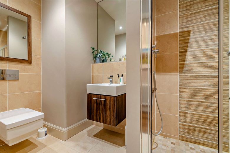 2 bedroom flat, North Park Road, Harrogate HG1 - Sold