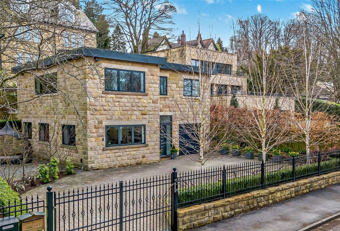 4 bedroom house, Oakdale, Harrogate HG1 - Sold