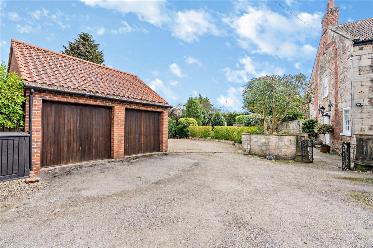 4 bedroom house, Burton Leonard, Near Harrogate HG3 - Available