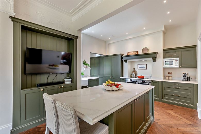 6 bedroom house, Crag Lane, Huby LS17 - Sold STC