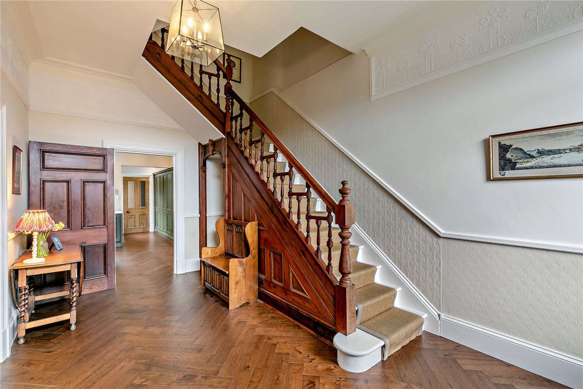 6 bedroom house, Crag Lane, Huby LS17 - Sold STC