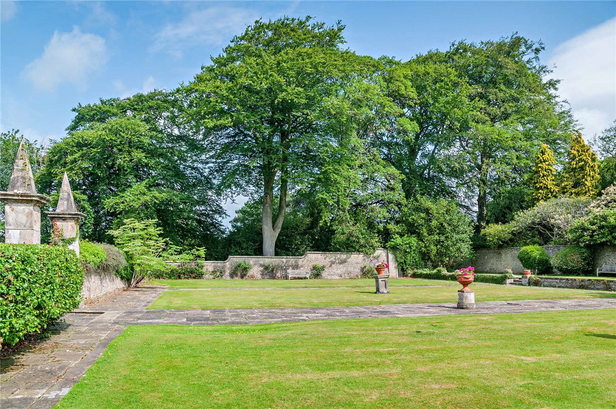  House, Farfield Hall, Addingham LS29 - Available