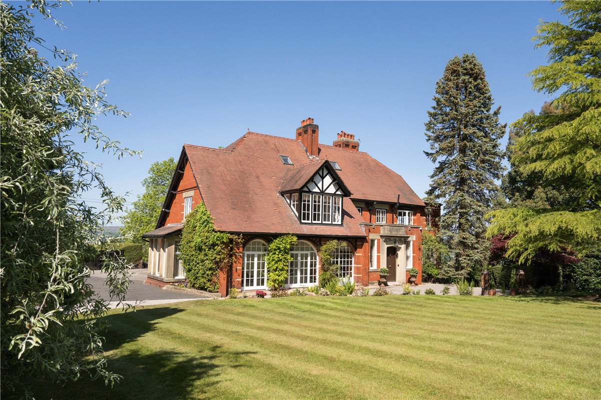 6 bedroom house, Burley Woodhead, Near Ilkley LS29 - Available