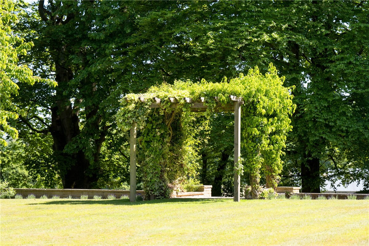 6 bedroom house, Burley Woodhead, Near Ilkley LS29 - Available