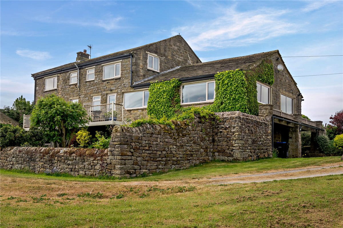 4 bedroom house, Stumps Lane, Darley HG3 - Available