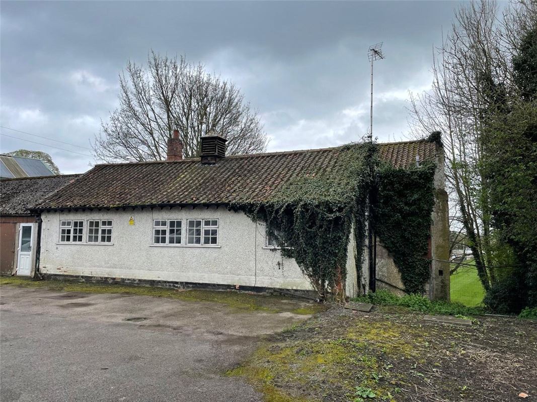  bedroom development plot, Park Street, Ripon HG4 - Available