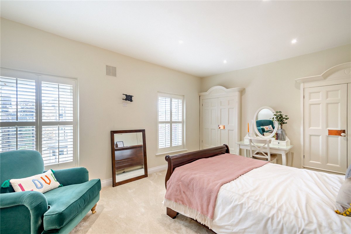 3 bedroom house, West End Avenue, Harrogate HG2 - Sold STC