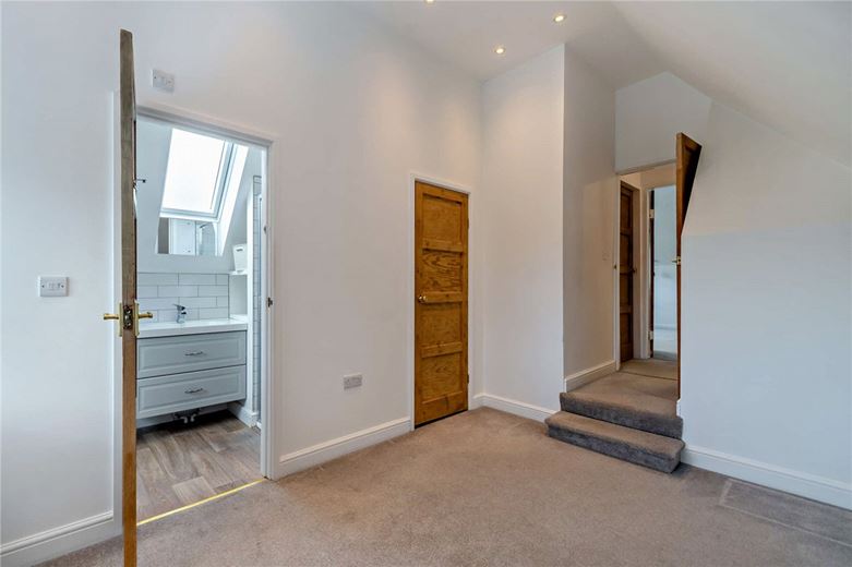 4 bedroom house, Hillside, Follifoot HG3 - Available