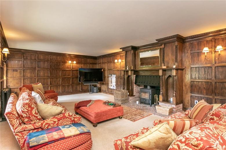 6 bedroom house, Osbaldeston, Near Blackburn BB2 - Available