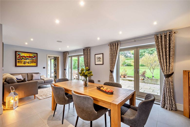 5 bedroom house, Main Street, Kirkby Malzeard HG4 - Available