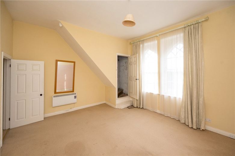 8 bedroom house, Main Street, Ripley HG3 - Available