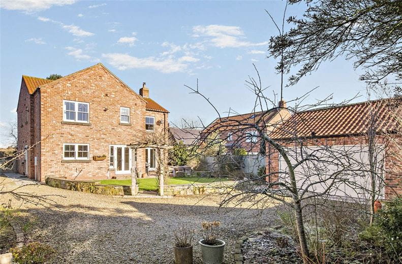 4 bedroom house, Manor Garth, Skelton-on-Ure HG4 - Available