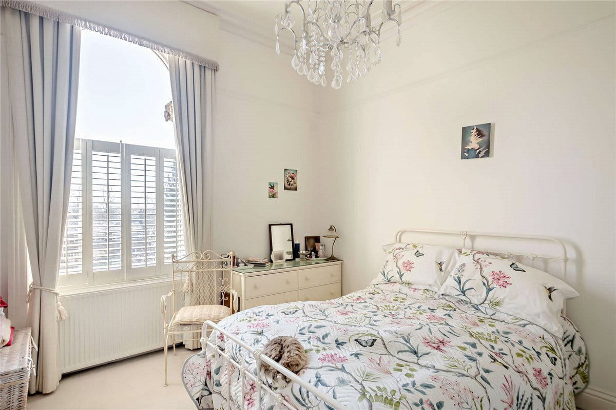 2 bedroom flat, Otley Road, Harrogate HG2 - Available