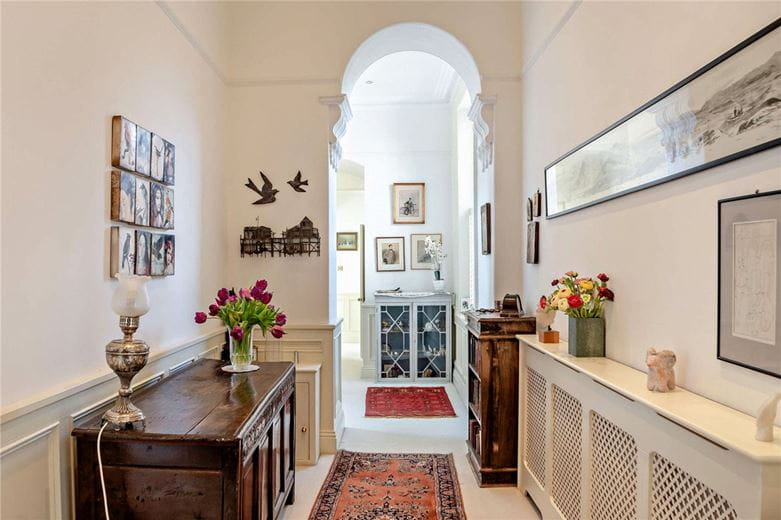 2 bedroom flat, Otley Road, Harrogate HG2 - Available