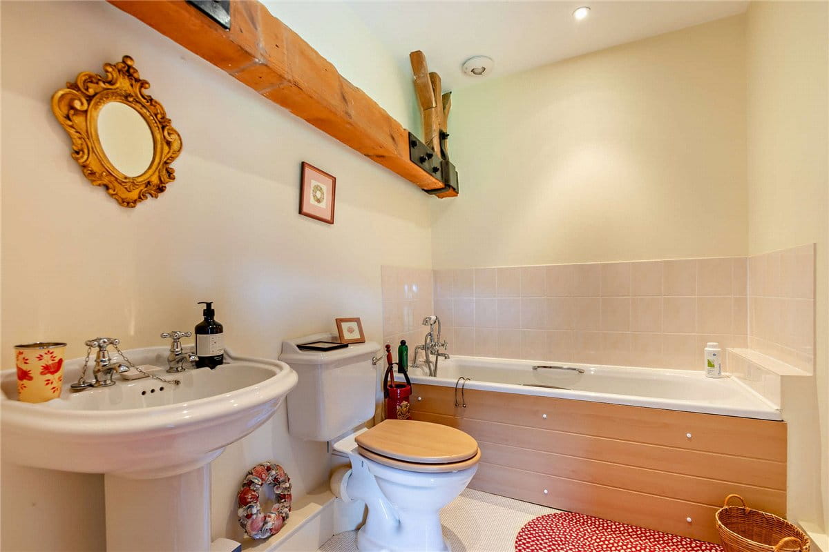 11 bedroom house, Healey, Ripon HG4 - Available