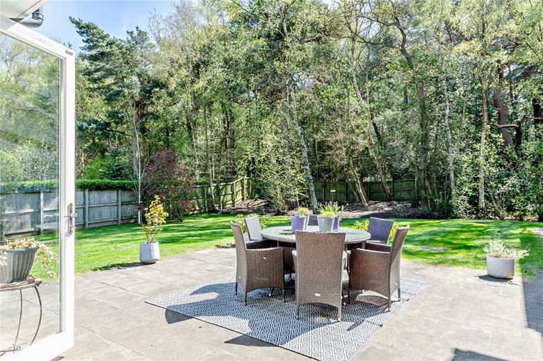 5 bedroom house, Sussex Avenue, Harrogate HG1 - Available