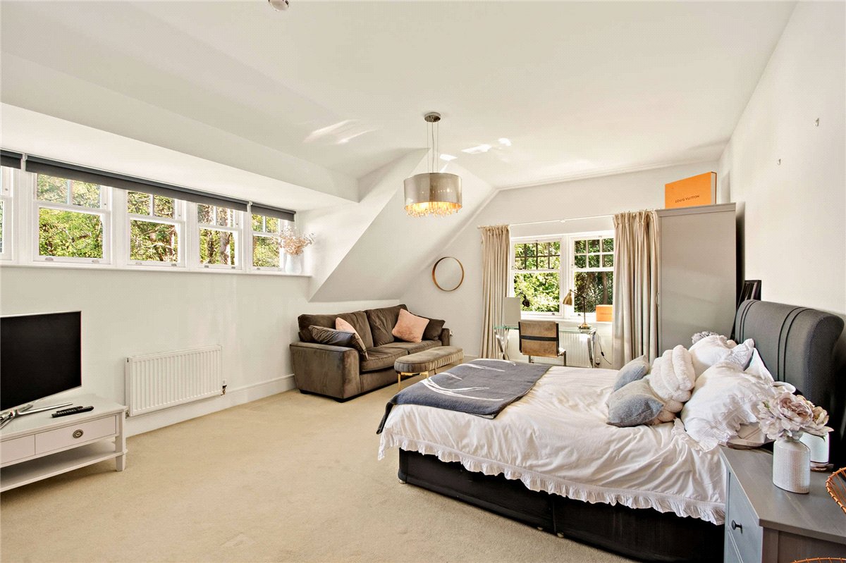 5 bedroom house, Sussex Avenue, Harrogate HG1 - Available