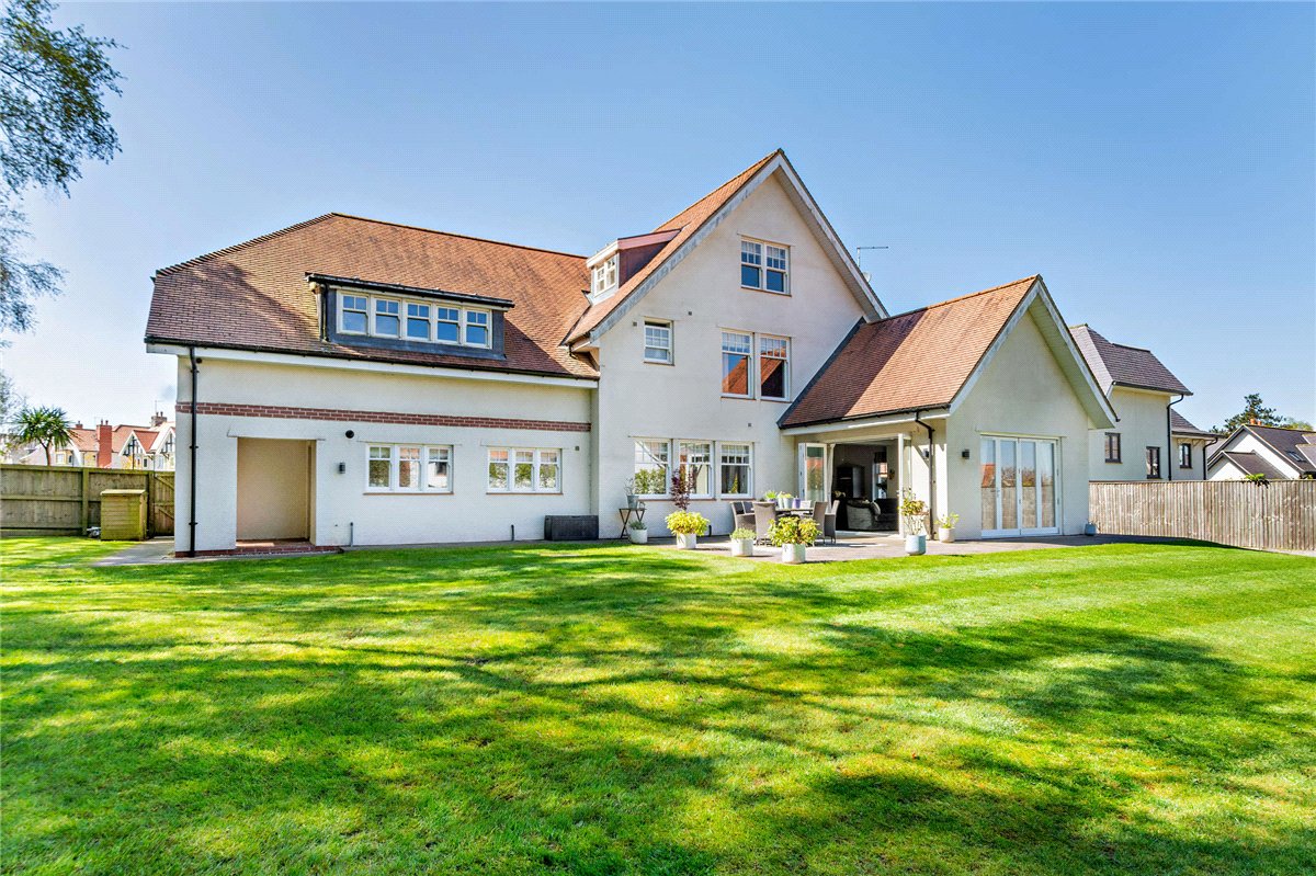 5 bedroom house, Sussex Avenue, Harrogate HG1 - Available