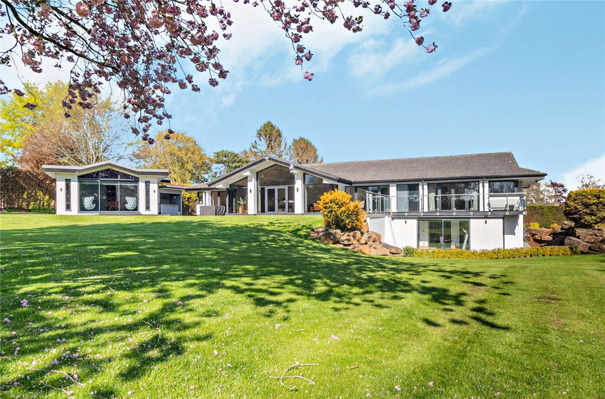 5 bedroom house, Trip Garth, Linton LS22 - Available