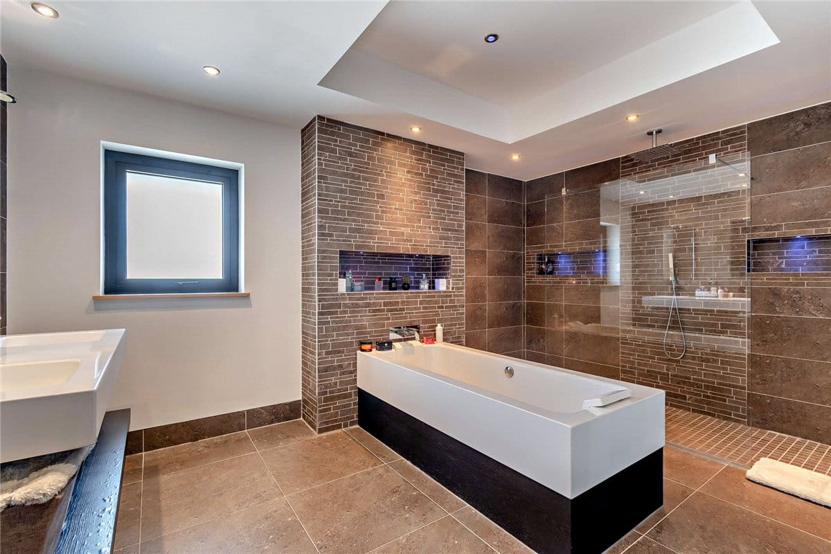 5 bedroom house, Trip Garth, Linton LS22 - Available