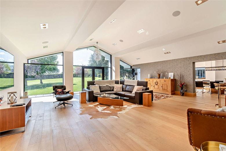 5 bedroom house, Trip Garth, Linton LS22 - Available