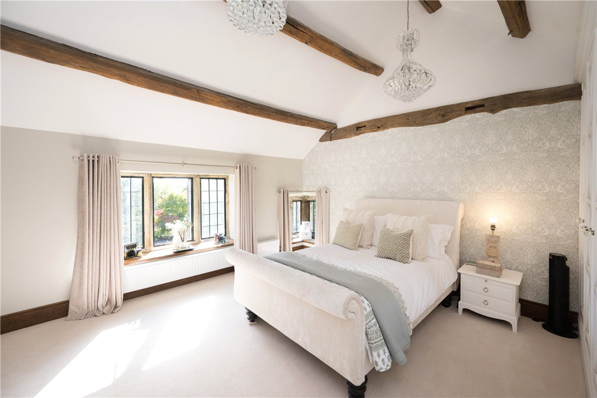 4 bedroom house, Manor House, Keeper Lane BD4 - Available
