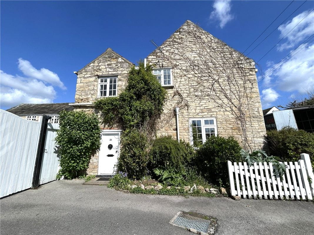 3 bedroom house, Main Street, Ledston WF10