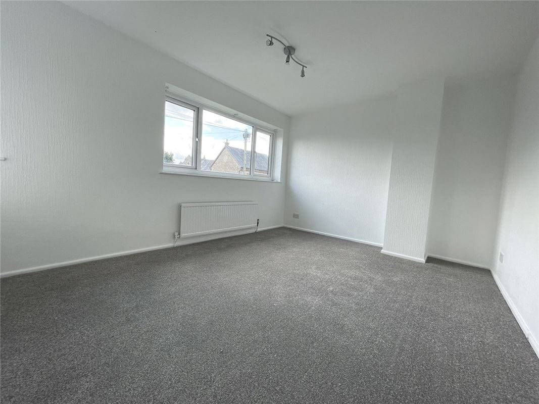 2 bedroom house, Church Street, Emley HD8