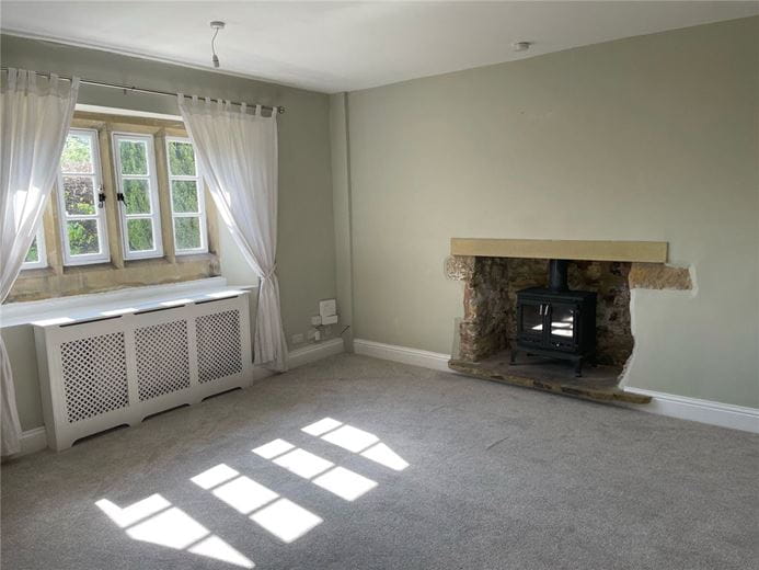 3 bedroom house, Rose Cottage, Claypit Lane LS25