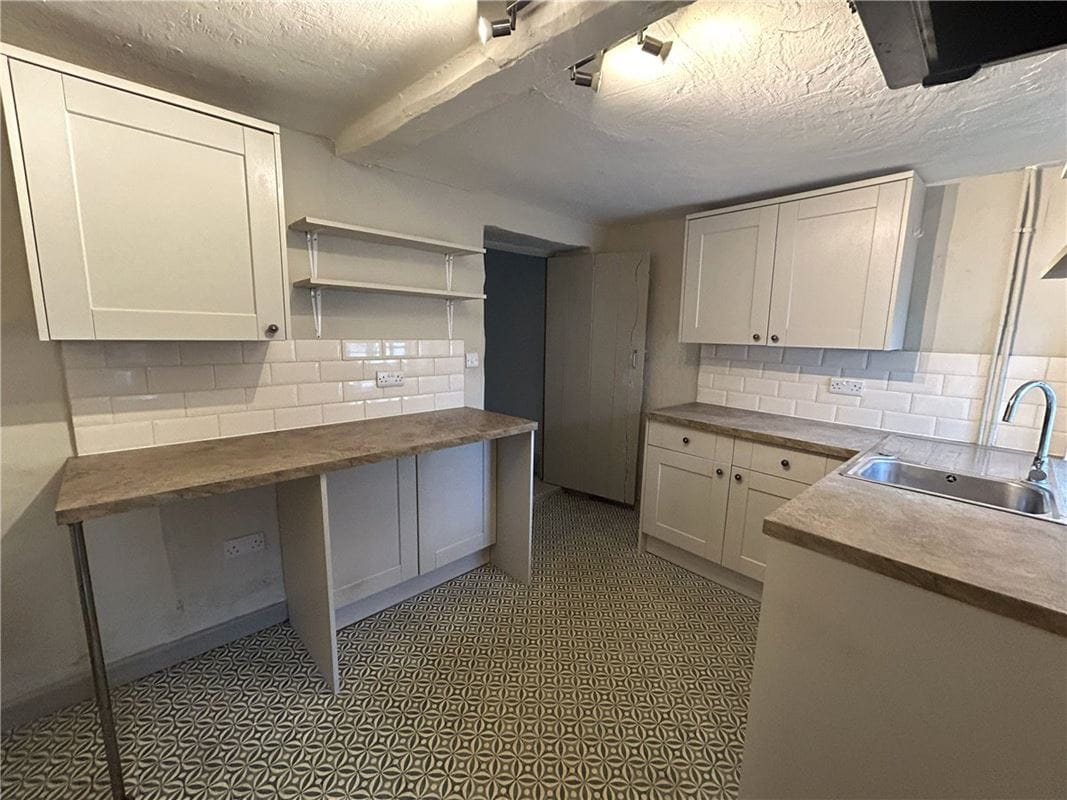 2 bedroom cottage, Long Row, West Tanfield HG4